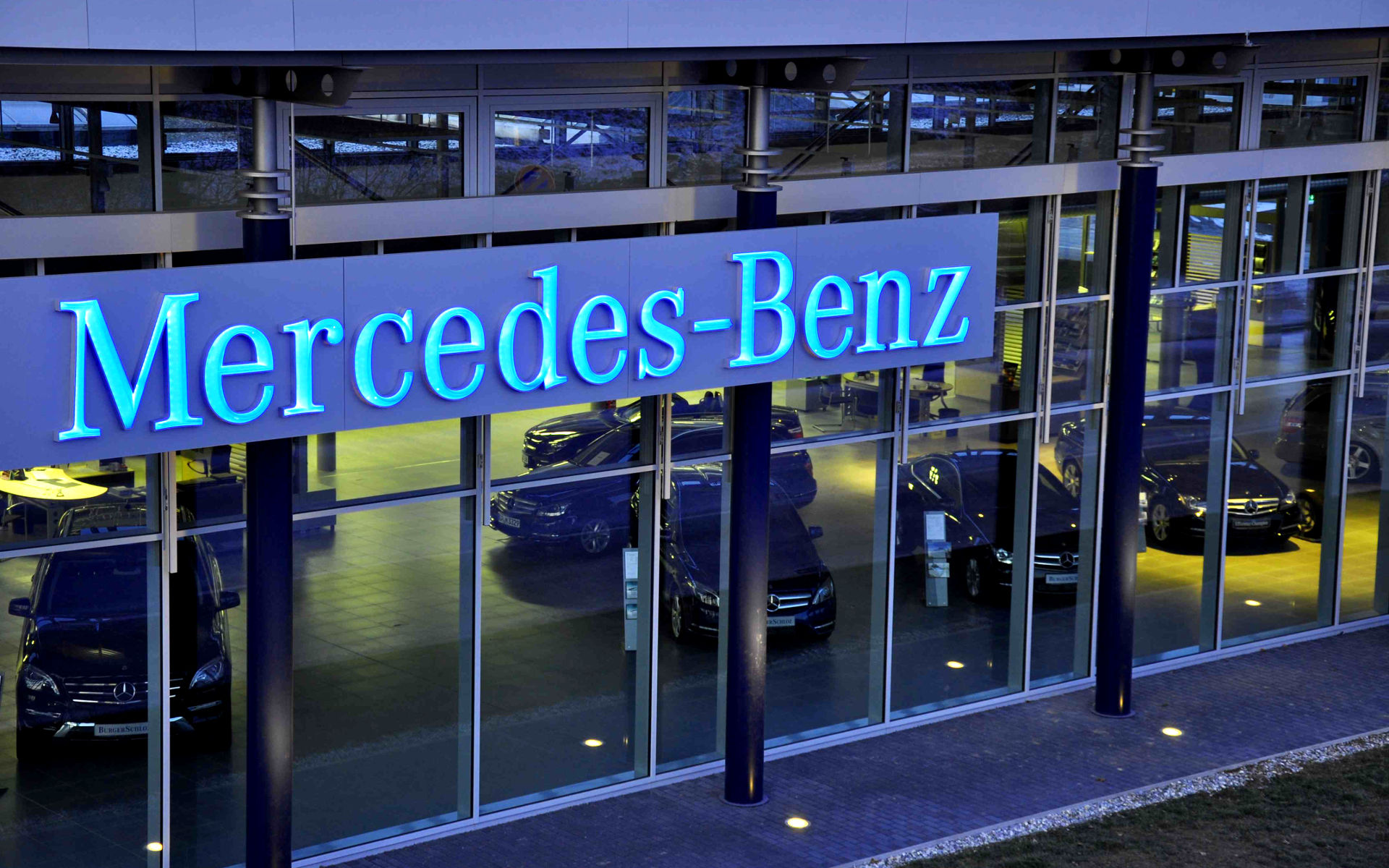 An- und Umbau Mercedes-Benz-Autohaus in Schorndorf